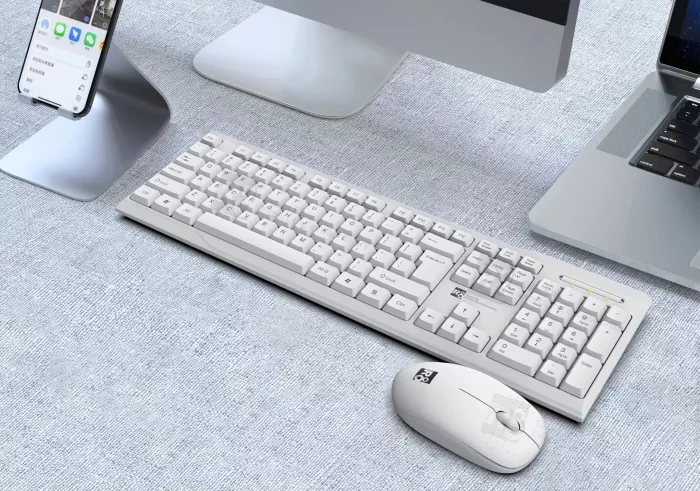 R8 1918 Wireless Multimedia Keyboard + Mouse