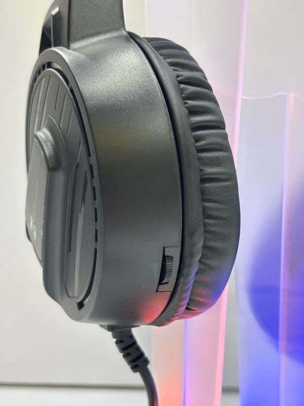 Qulaqlıq "R8 H04 RGB Gaming Headset"