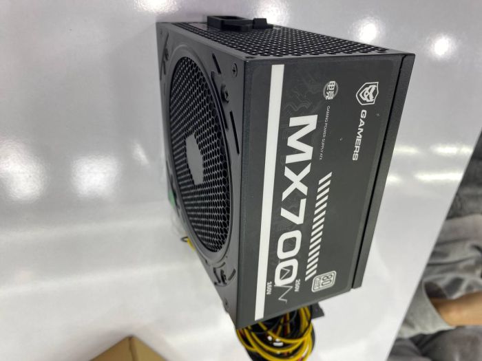 Gamers MX-700 80+ Gamin